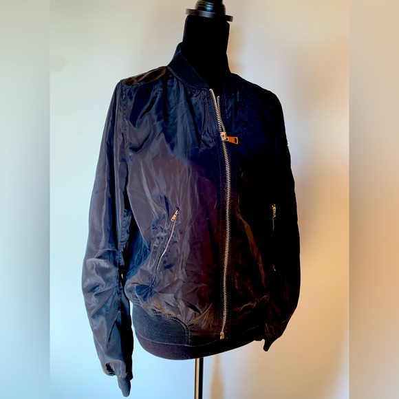 your it girl Jackets & Blazers - Black bomber jacket women’s size M
